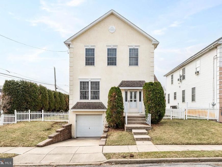 2136 Murray Street, Philadelphia, PA 19115 Main Photo