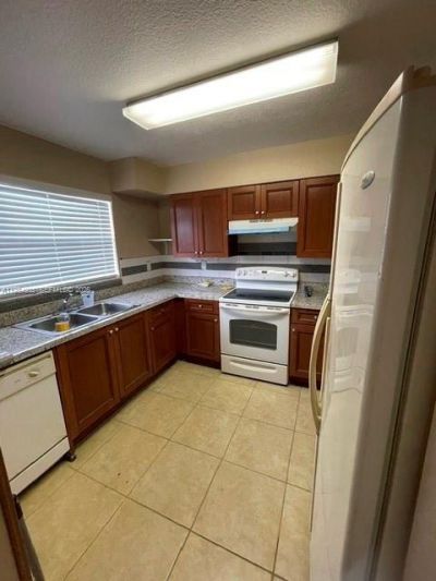 2726 NW 131st St, Unit 2726, Opa Locka, FL 33054 Photo