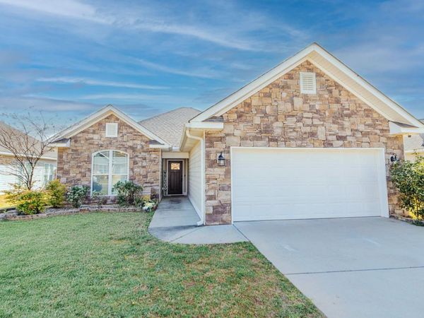 124 Hawks Ridge Trace, Byron, GA 31008