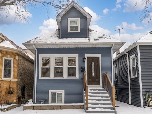 6243 W Byron Street, Chicago, IL 60634