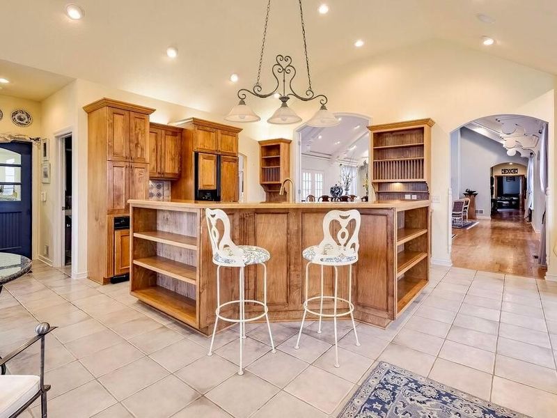 1436 Greenbrier Drive, Mount Vernon, OH 43050 Photo 12