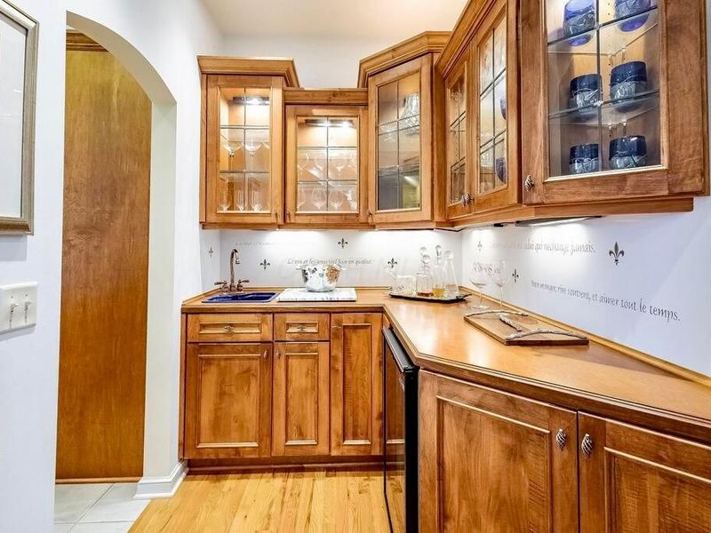 1436 Greenbrier Drive, Mount Vernon, OH 43050 Photo 13