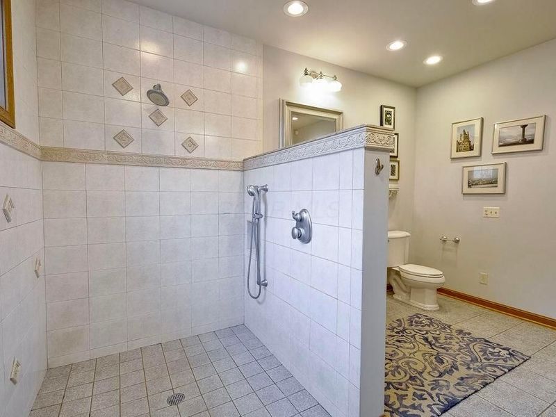 1436 Greenbrier Drive, Mount Vernon, OH 43050 Photo 35