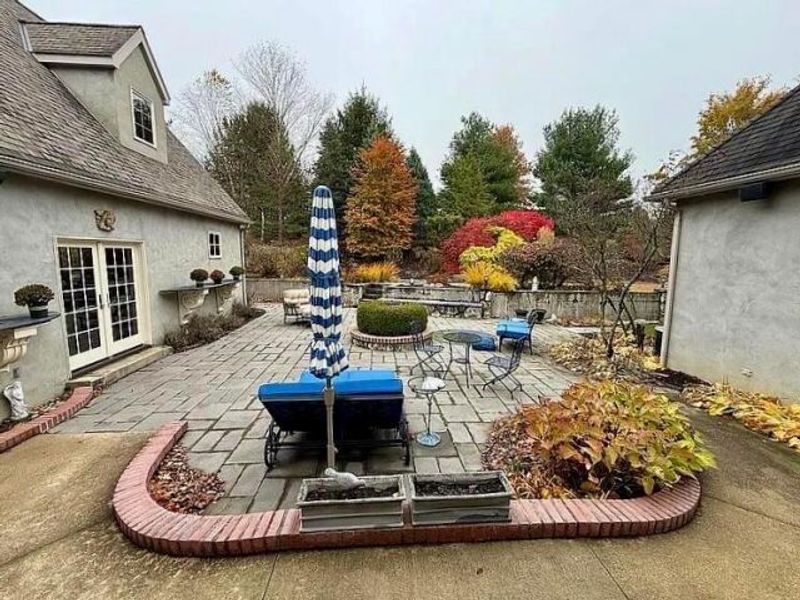 1436 Greenbrier Drive, Mount Vernon, OH 43050 Photo 5