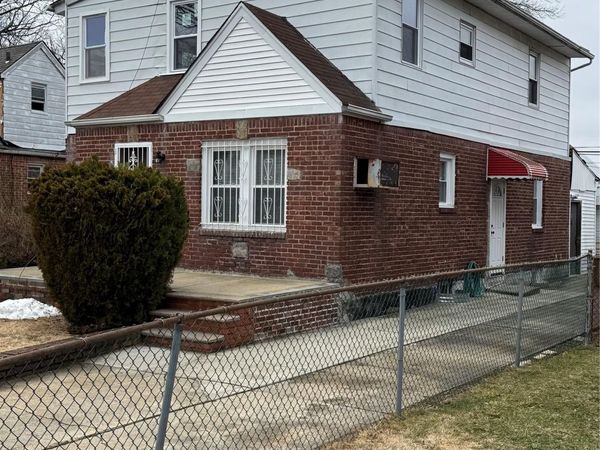 11724 231st Street , Unit 2nd Floor, Cambria Heights, NY 11411