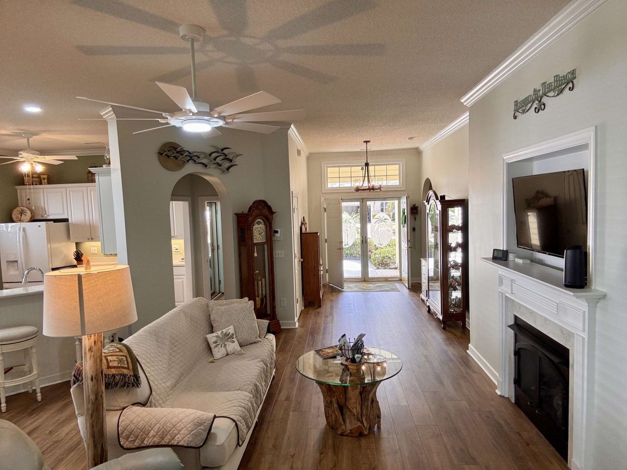 6486 Longwood Dr. Photo 10