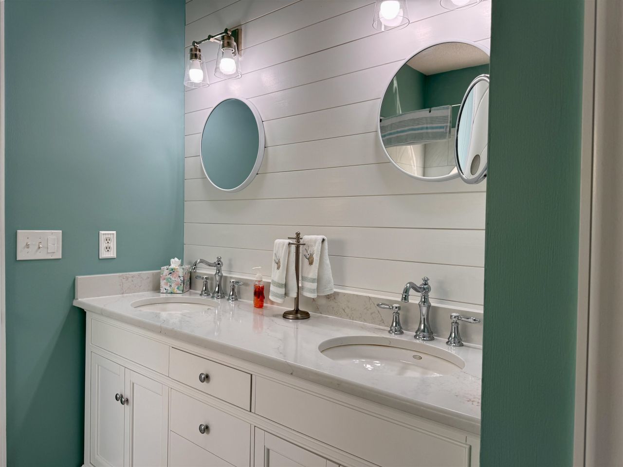 6486 Longwood Dr. Photo 23