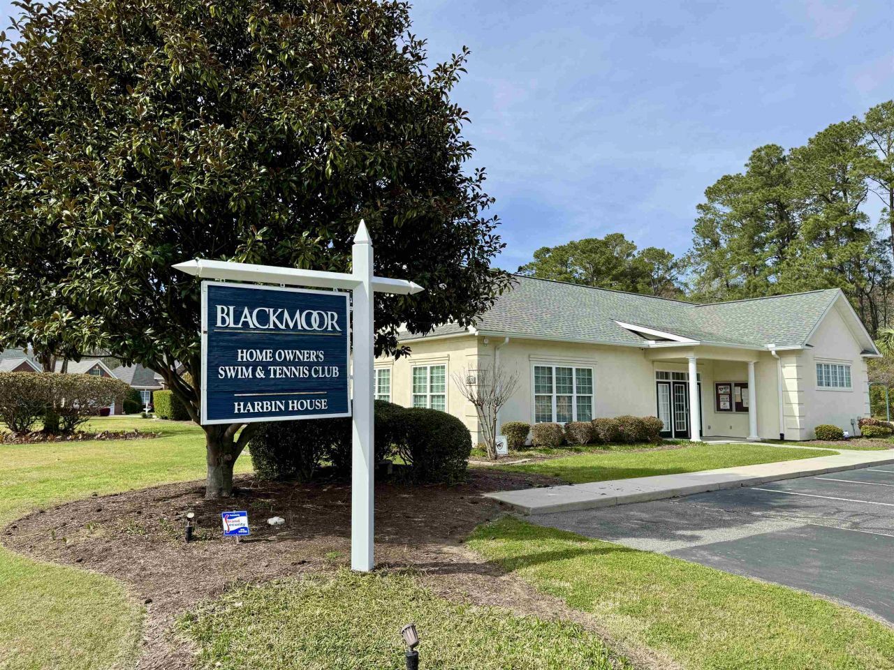 6486 Longwood Dr. Photo 47