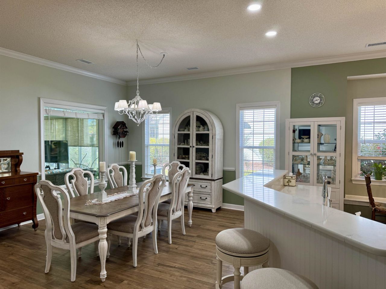 6486 Longwood Dr. Photo 6