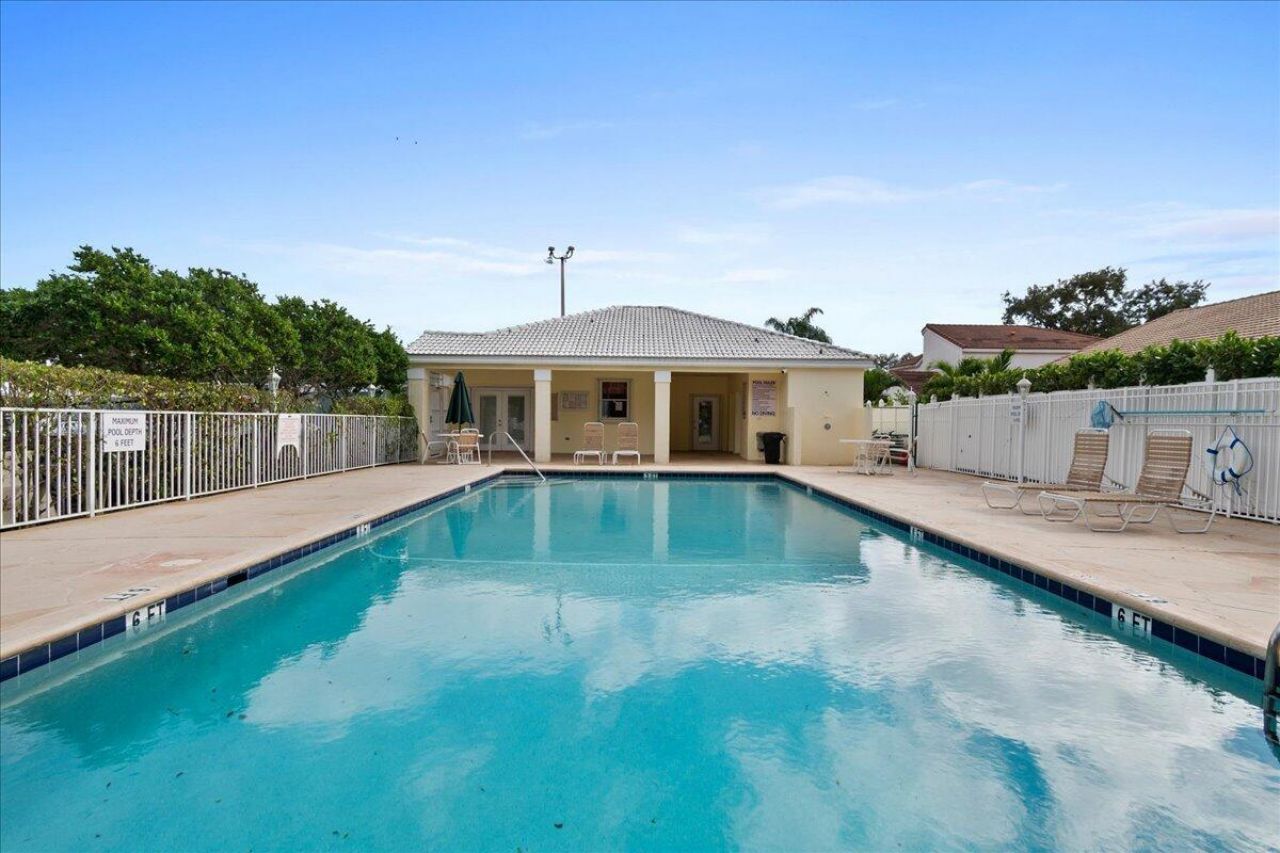 10174 Plum Street, Palm Beach Gardens, FL 33410 Photo