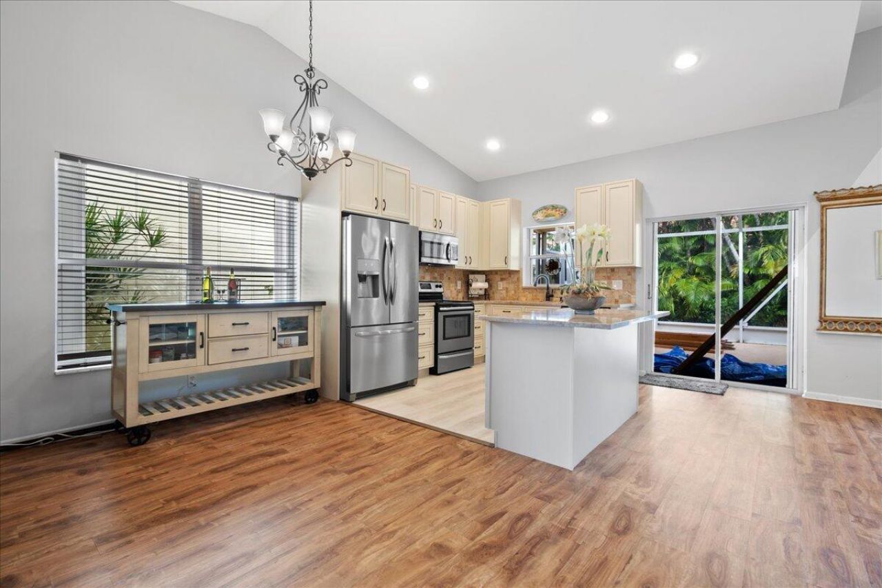 10174 Plum Street, Palm Beach Gardens, FL 33410 Photo