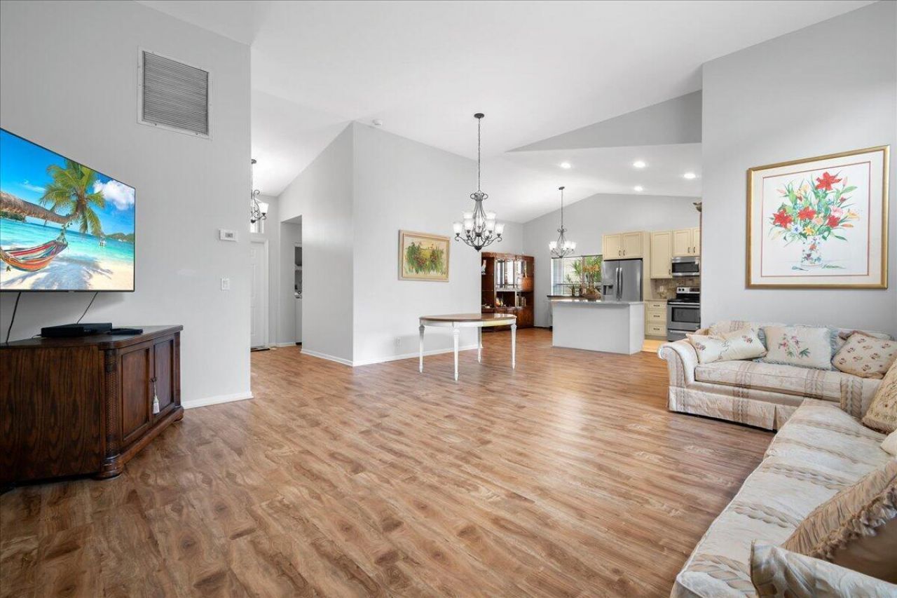 10174 Plum Street, Palm Beach Gardens, FL 33410 Photo