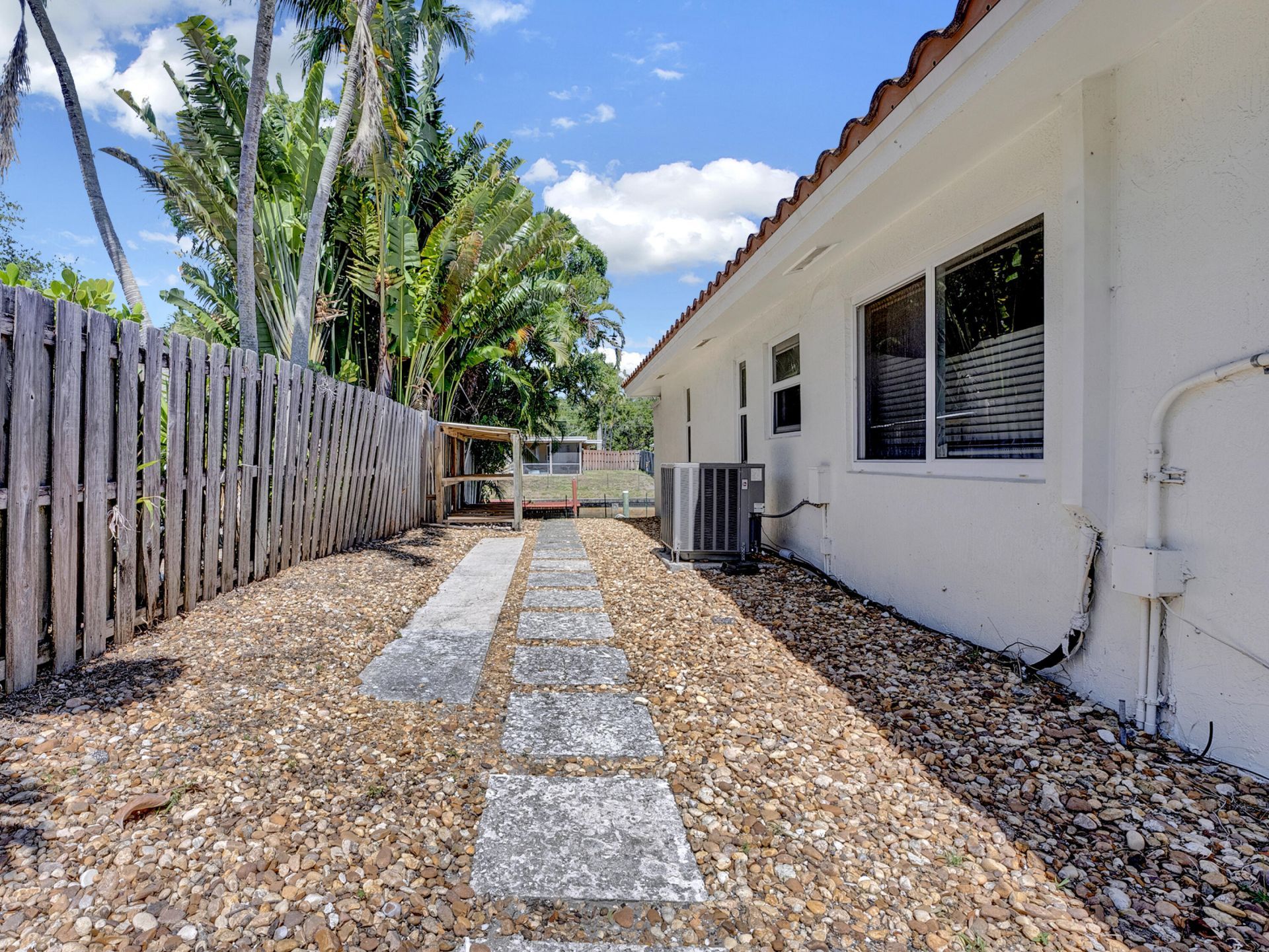 701 W Royal Palm Road, Boca Raton, FL 33486 Photo