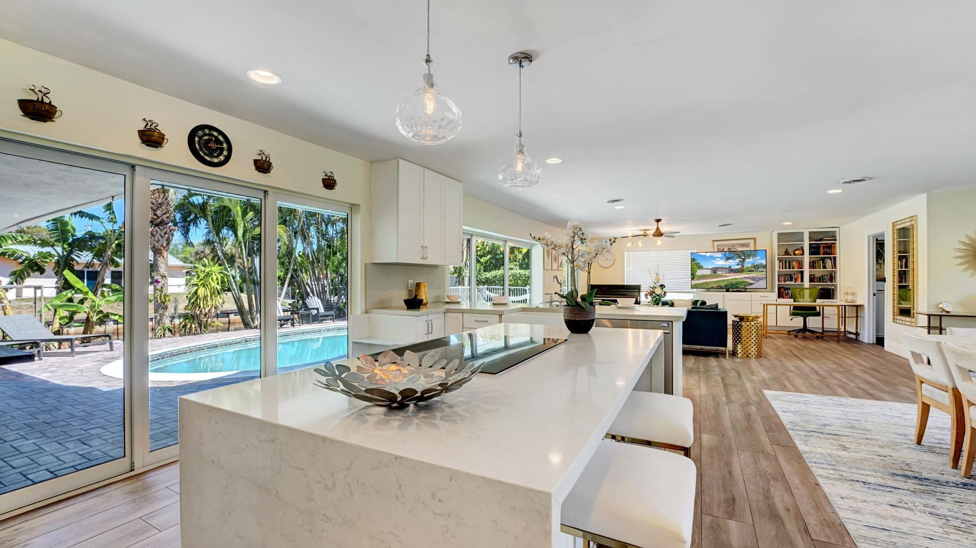 701 W Royal Palm Road, Boca Raton, FL 33486 Photo