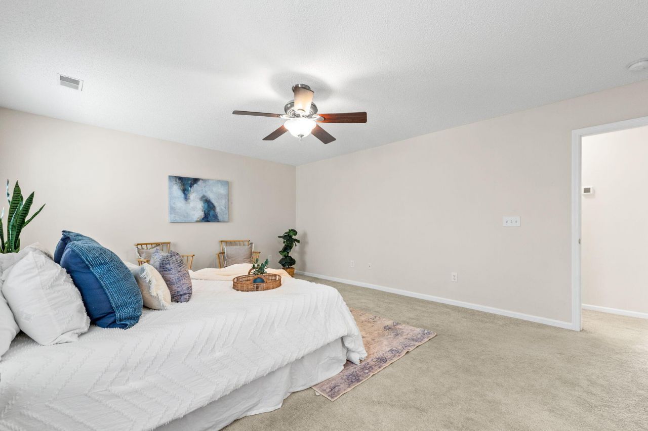 8637 Madelyn Street Photo 15