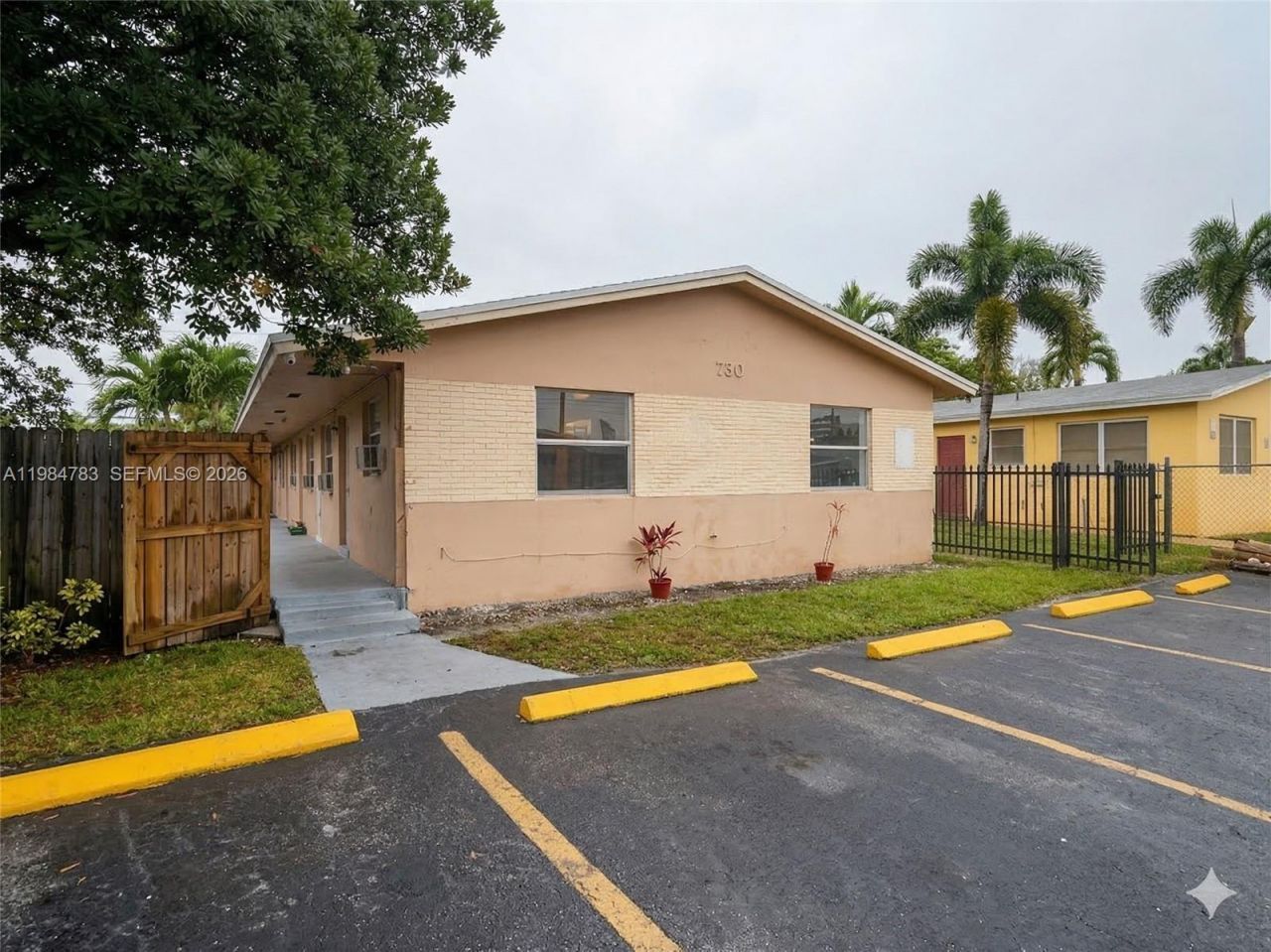 730 NW 4th Ave, Unit 1, Fort Lauderdale, FL 33311 Photo