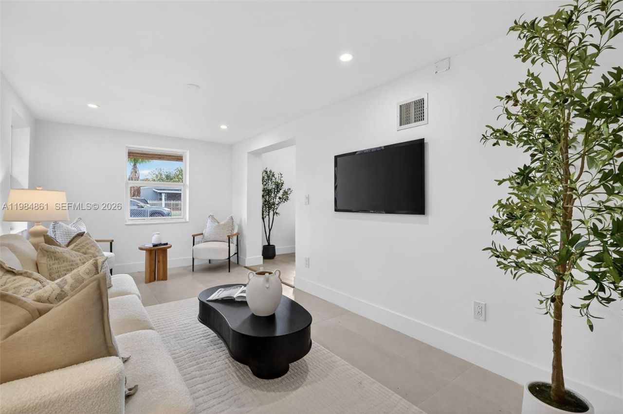 17980 NW 2nd Ct , Miami Gardens, FL 33169 Photo