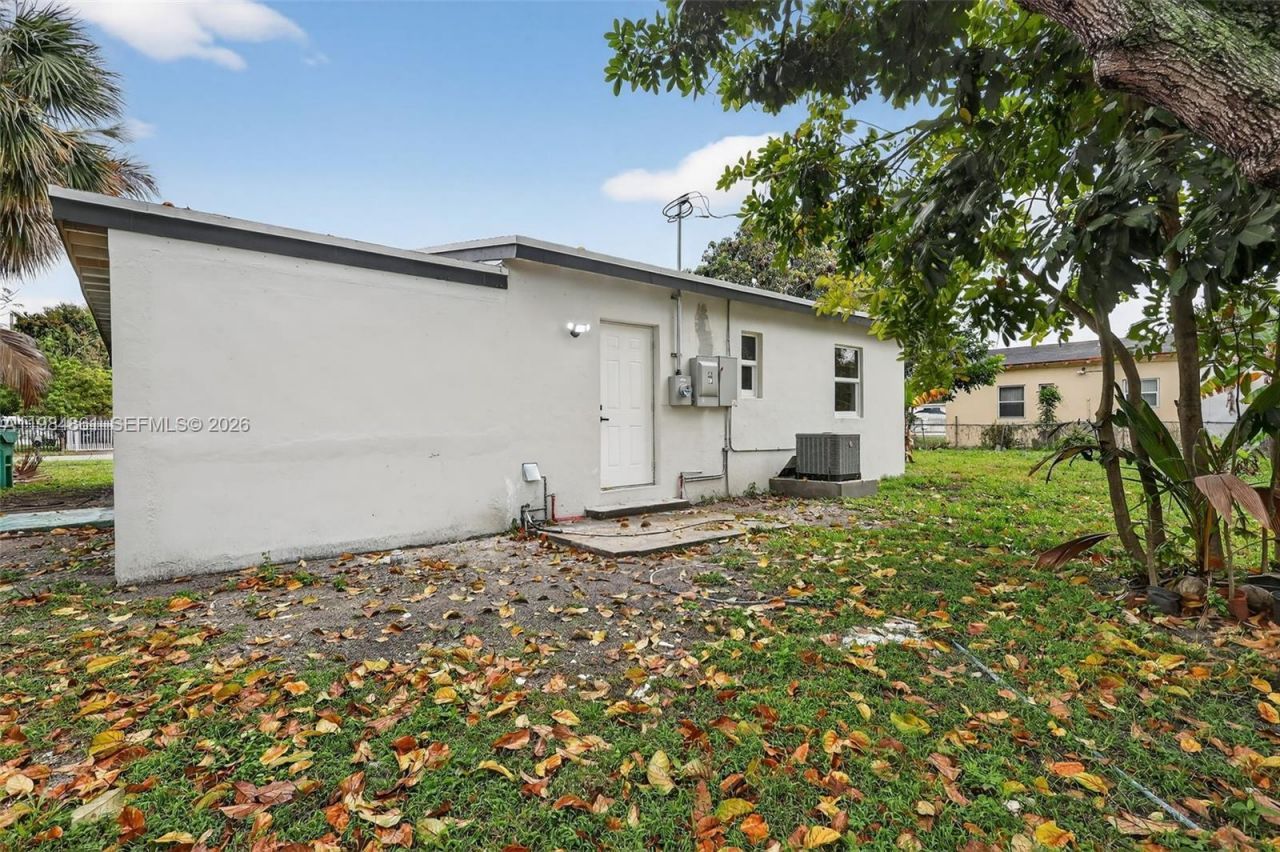 17980 NW 2nd Ct , Miami Gardens, FL 33169 Photo