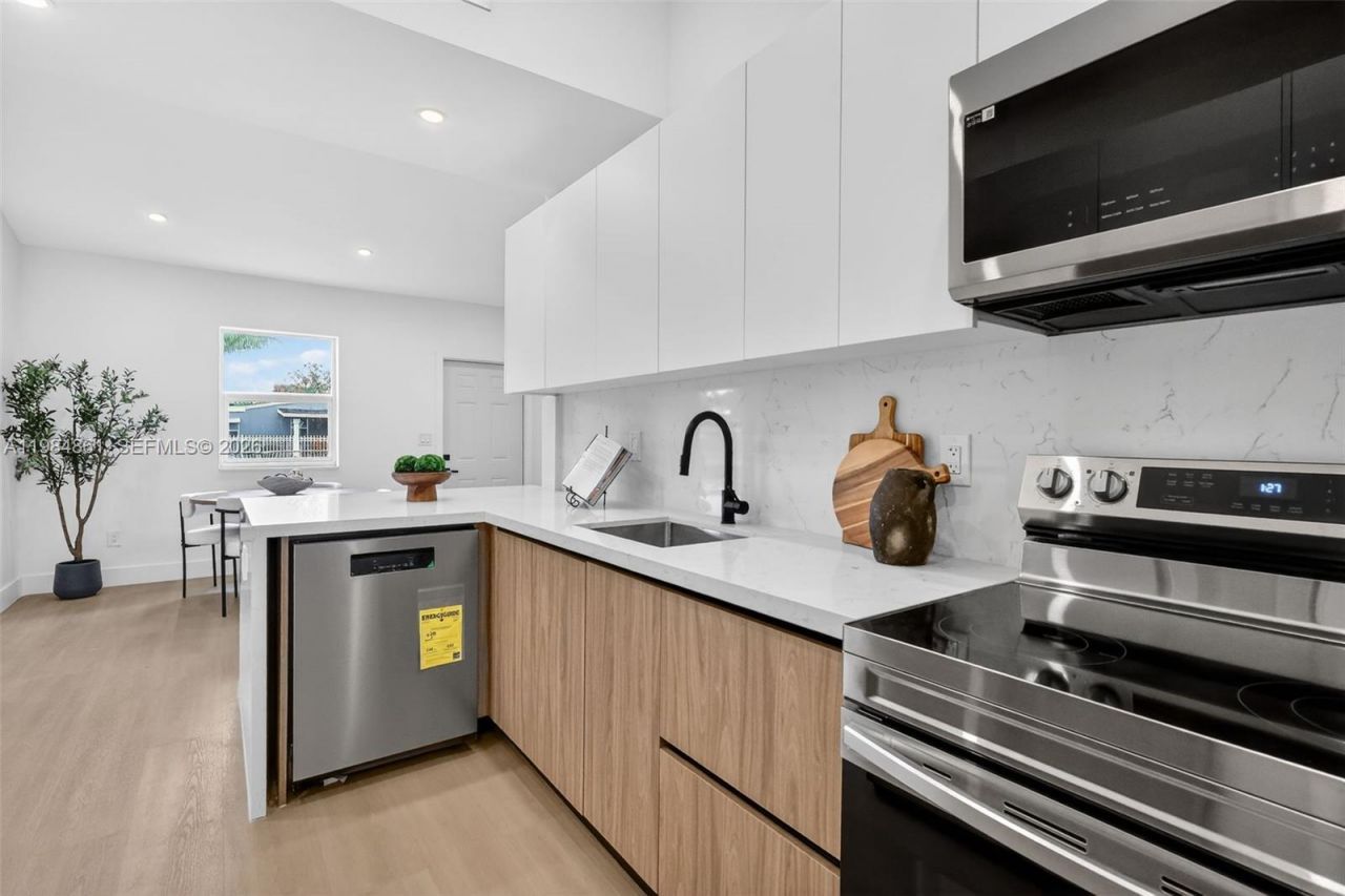 17980 NW 2nd Ct , Miami Gardens, FL 33169 Photo