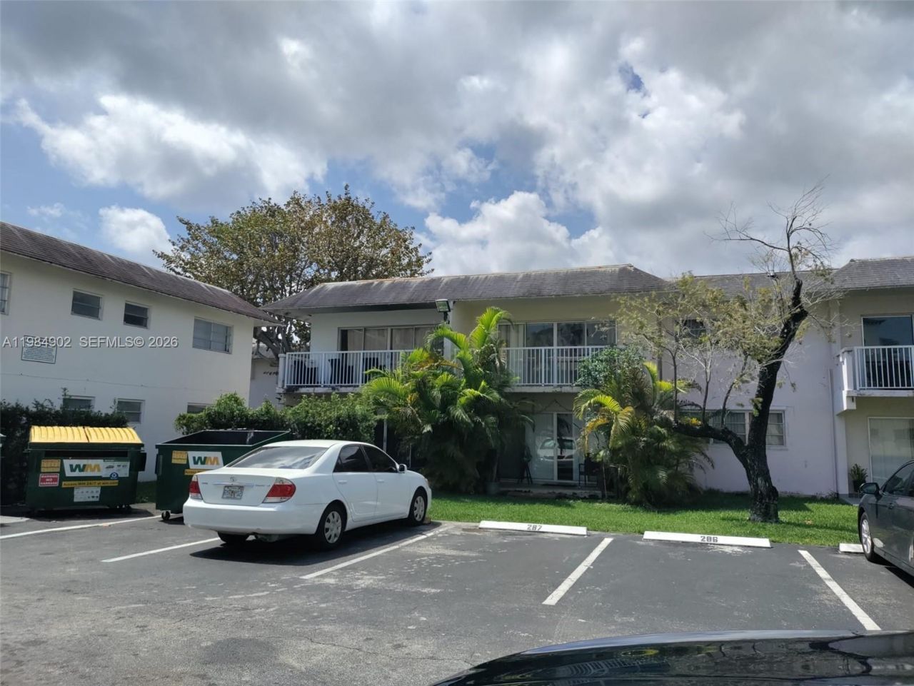 7340 SW 82nd St, Unit C205, Miami, FL 33143 Photo