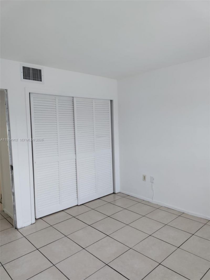 7340 SW 82nd St, Unit C205, Miami, FL 33143 Photo