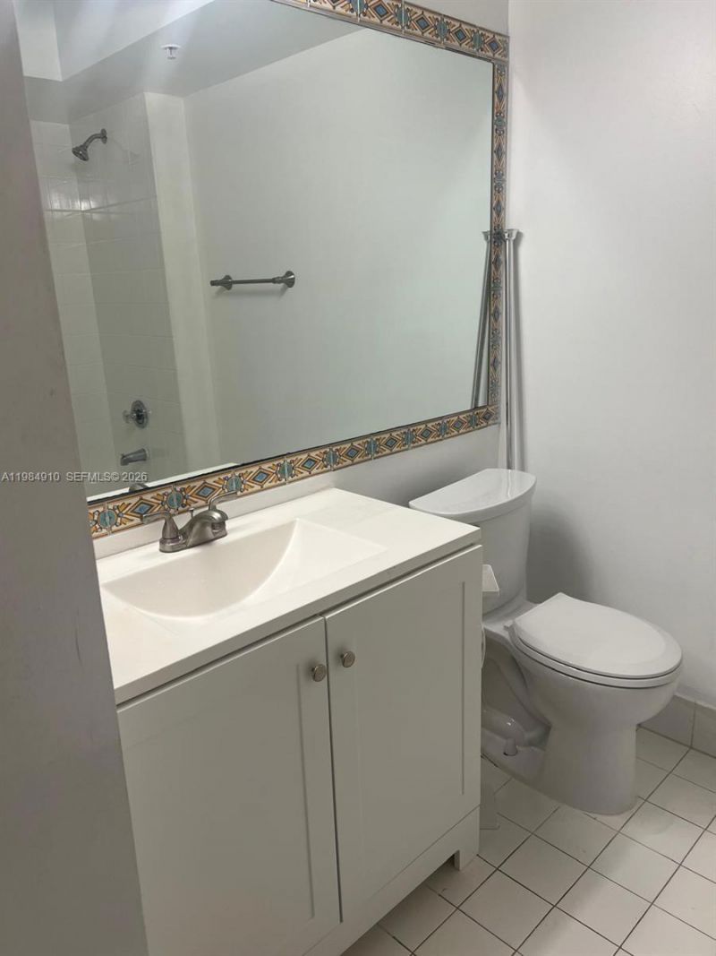 155 NW 96th Ter, Unit 2-201, Pembroke Pines, FL 33024 Photo