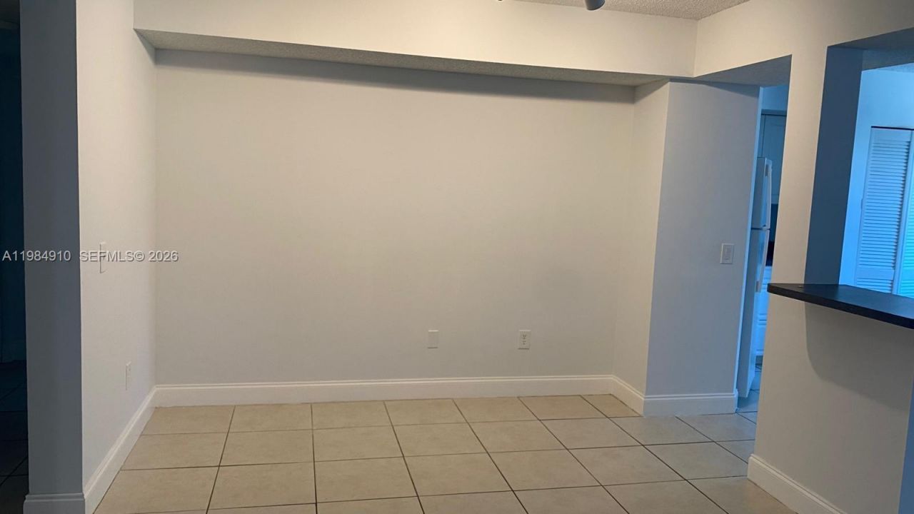 155 NW 96th Ter, Unit 2-201, Pembroke Pines, FL 33024 Photo