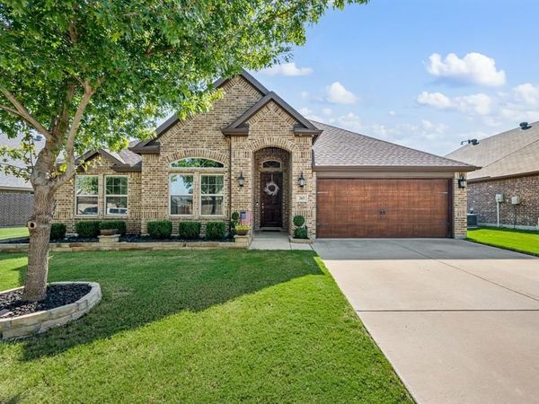 265 Hilltop Drive, Justin, TX 76247