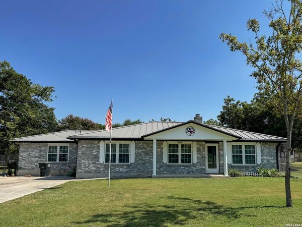 1134 Peach Tree, New Braunfels, TX 78132
