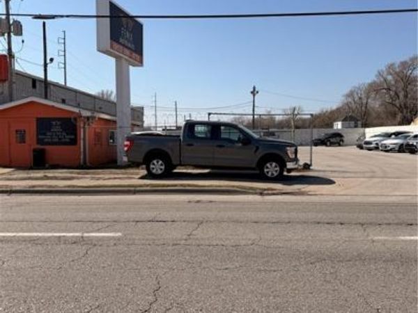 932 S 7th Street, Kansas City, KS 66105