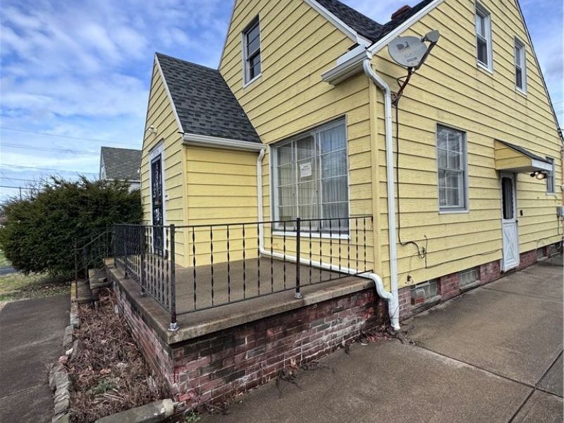 3775 Warrensville Center Road, Warrensville Heights, OH 44122 Photo 2