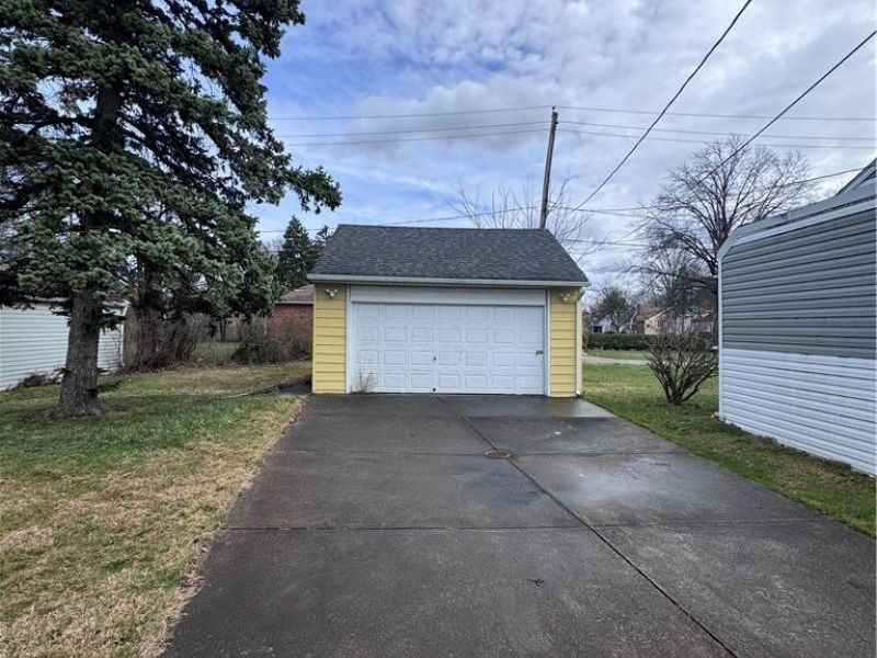 3775 Warrensville Center Road, Warrensville Heights, OH 44122 Photo 4