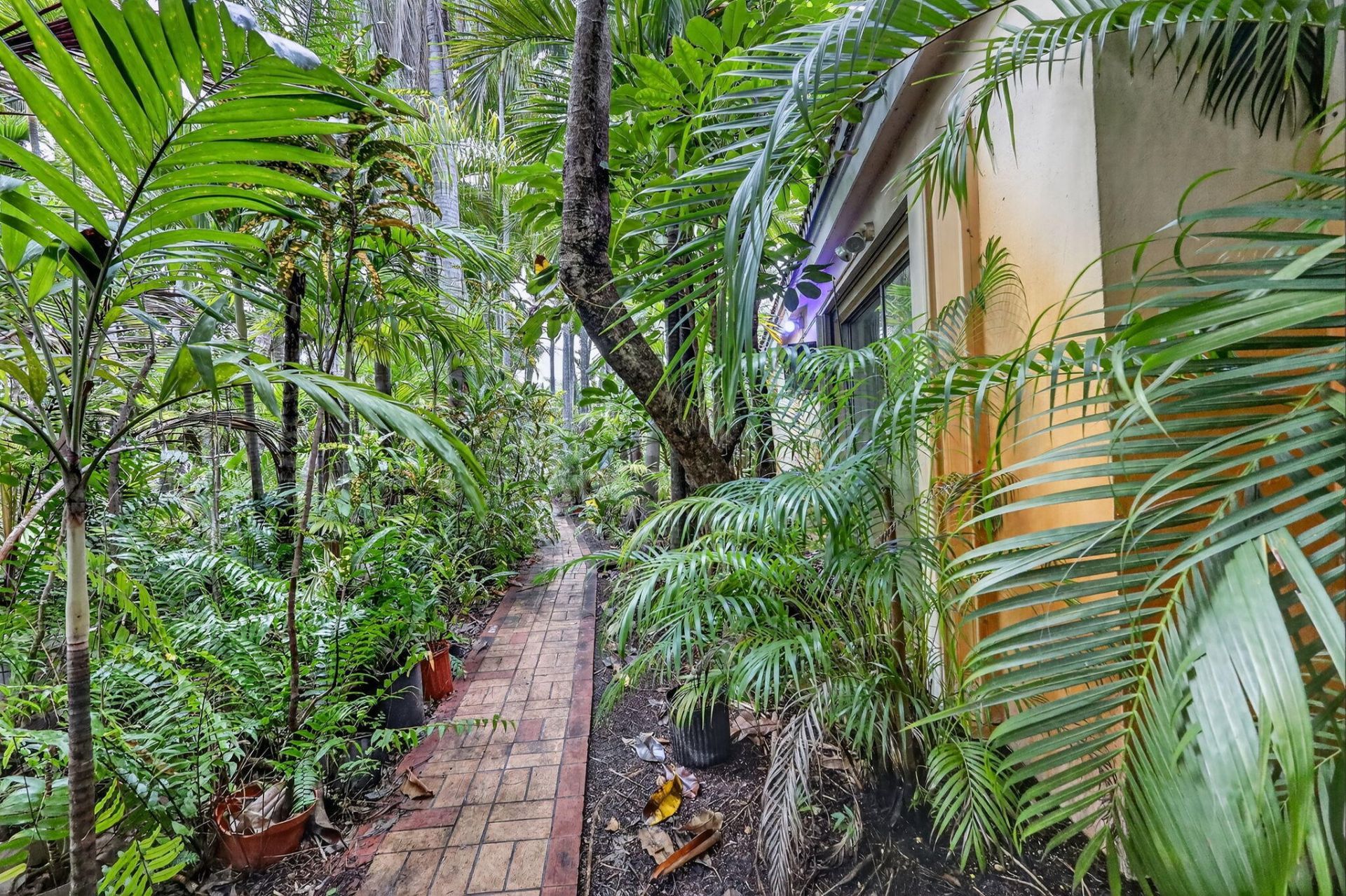 1201 NE 179th Street, North Miami Beach, FL 33162 Photo