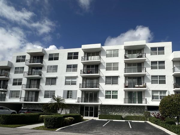 301 Croton Avenue, Unit 503, Lantana, FL 33462