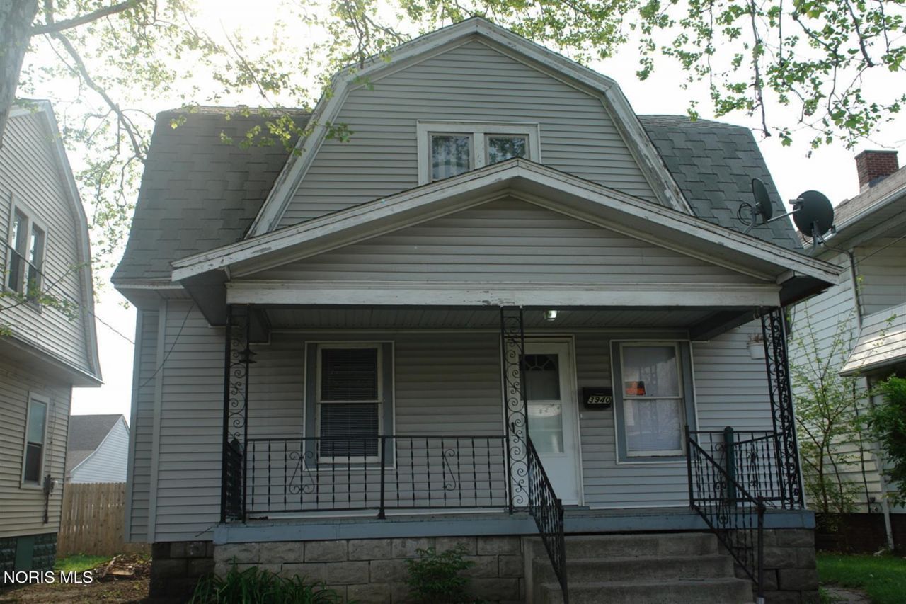 3940 Vermaas Avenue, Toledo, OH 43612 Main Photo