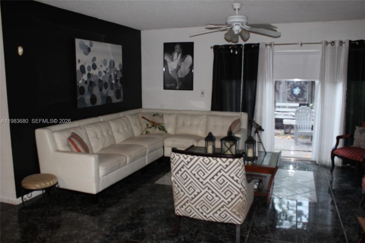 9818 SW 222nd Ter , Cutler Bay, FL 33190 Photo