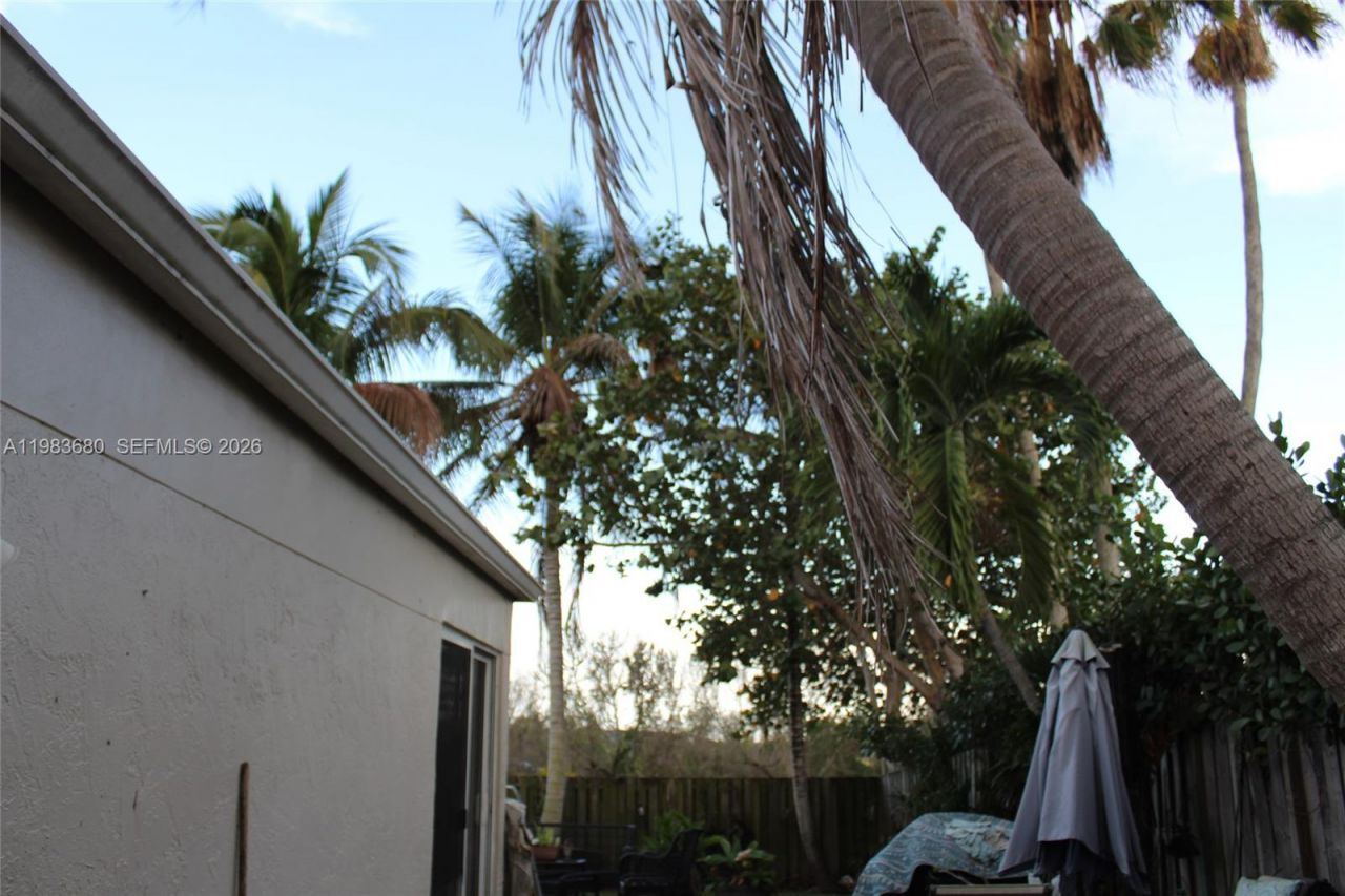 9818 SW 222nd Ter , Cutler Bay, FL 33190 Photo