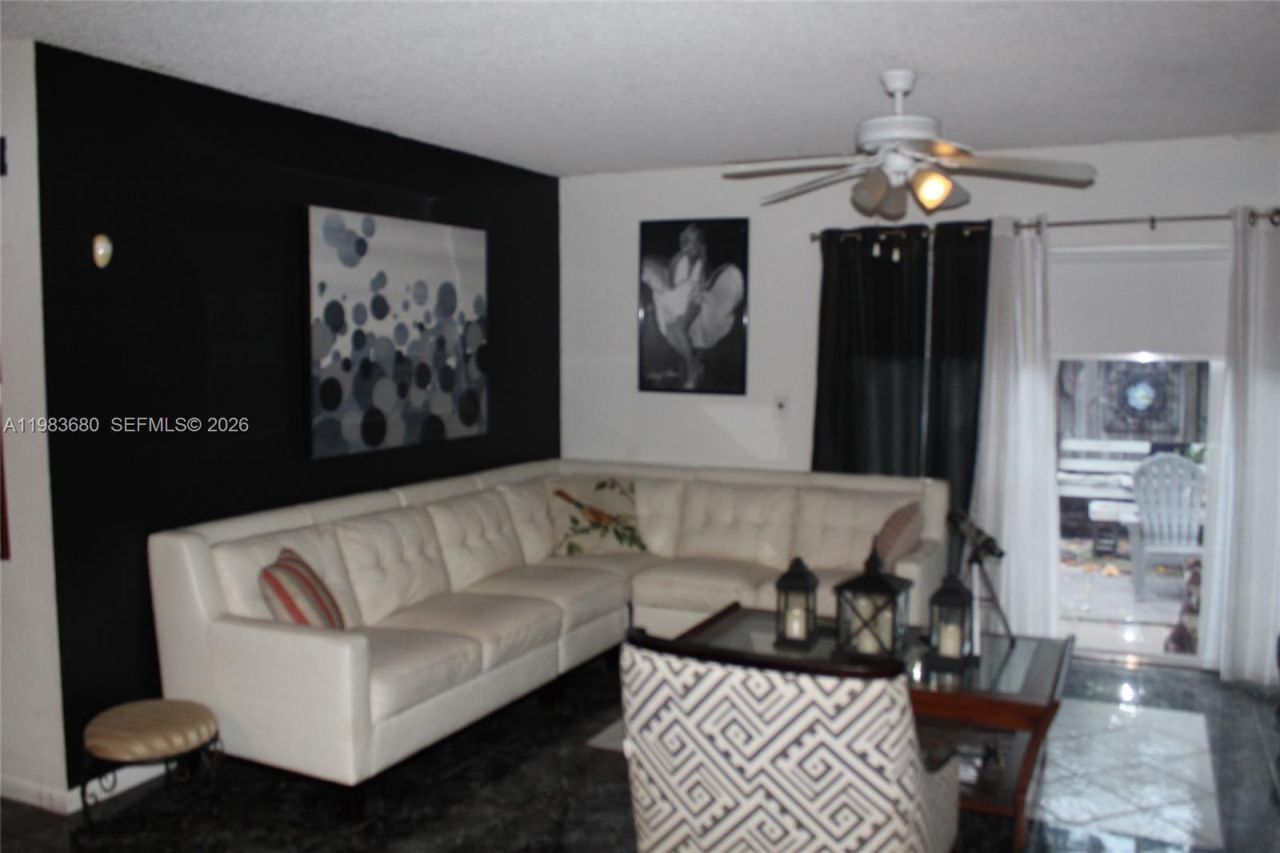 9818 SW 222nd Ter , Cutler Bay, FL 33190 Photo