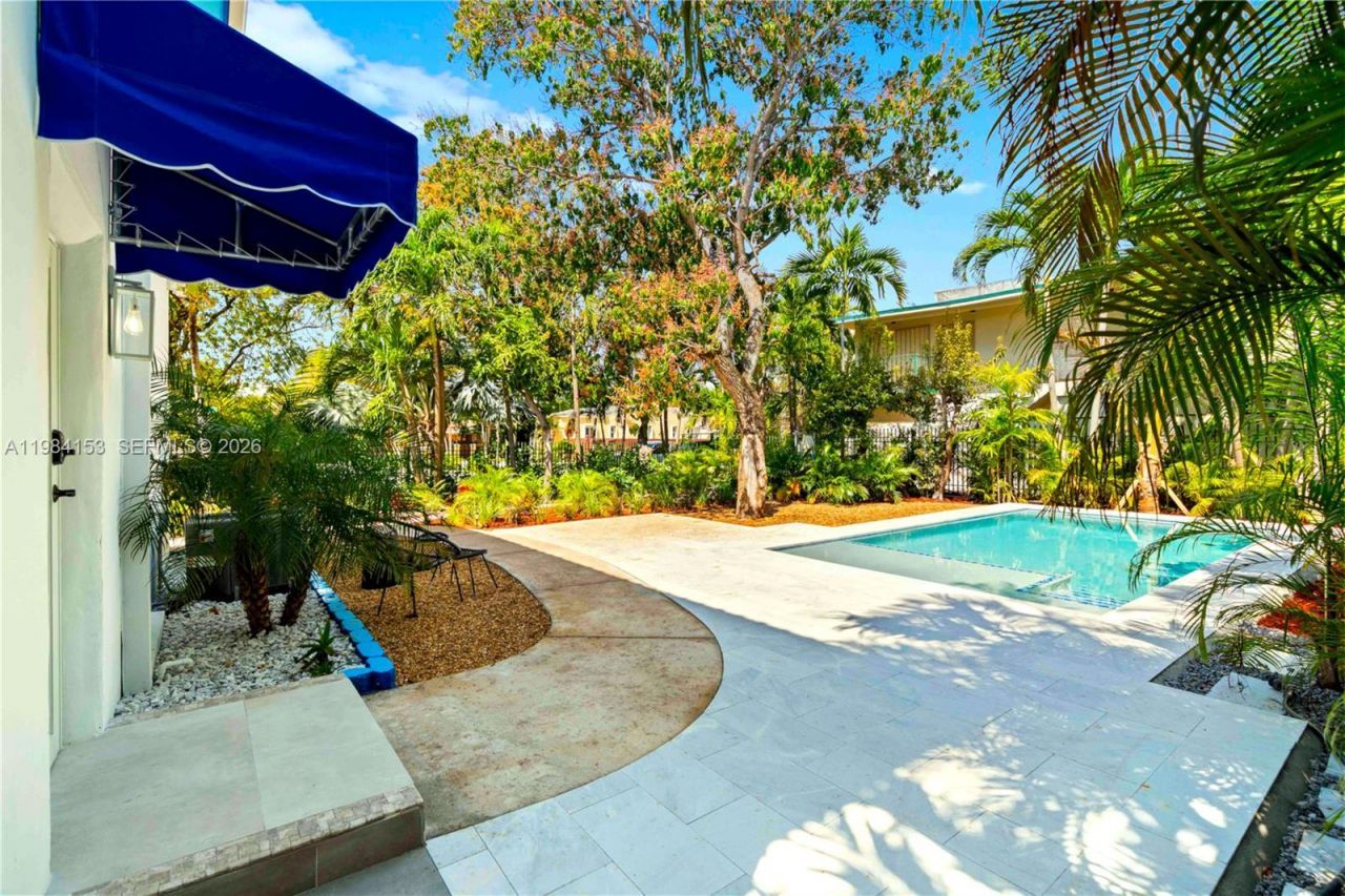 1345 SW 14th Ave, Unit 1, Miami, FL 33145 Photo