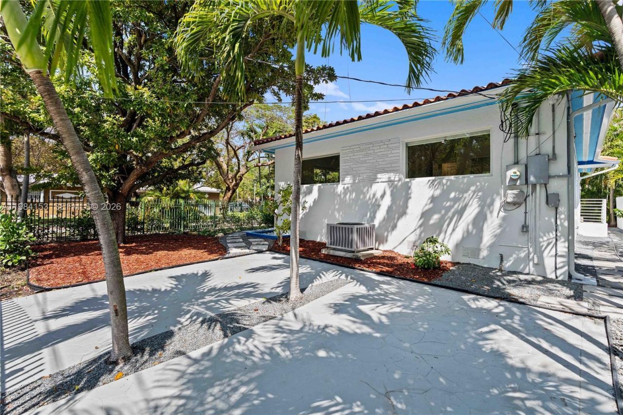 1345 SW 14th Ave, Miami, FL 33145 Photo