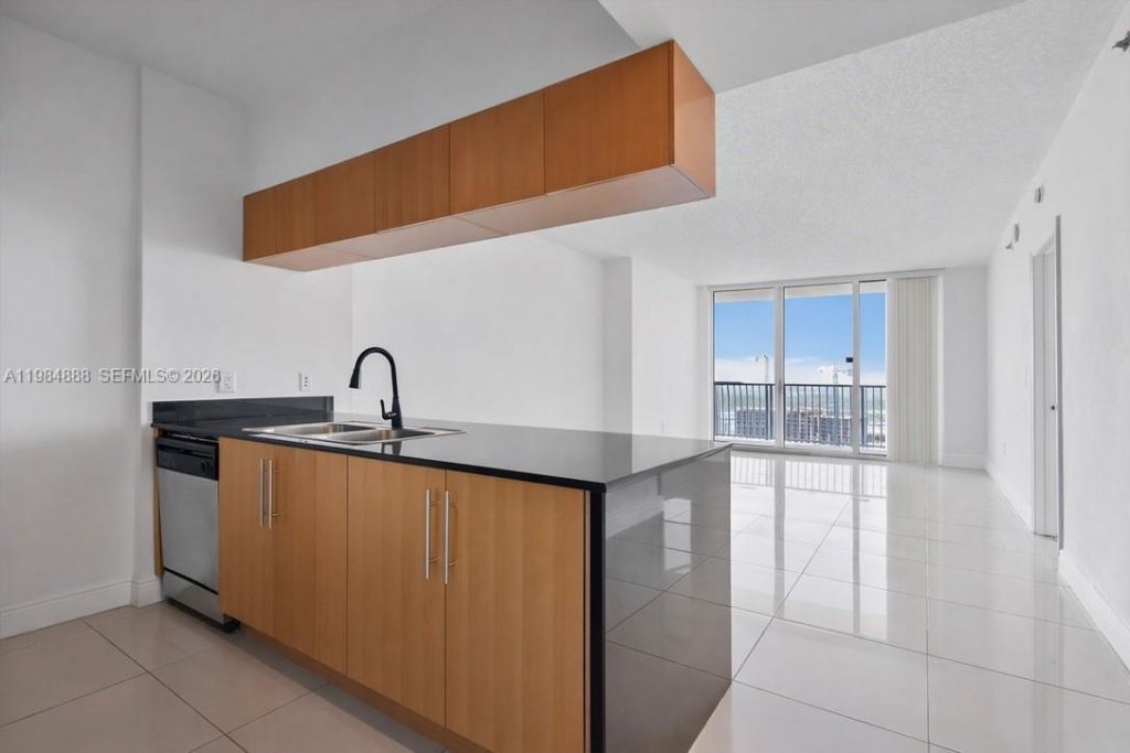 1750 N Bayshore Dr , Unit 3811, Miami, FL 33132 Photo