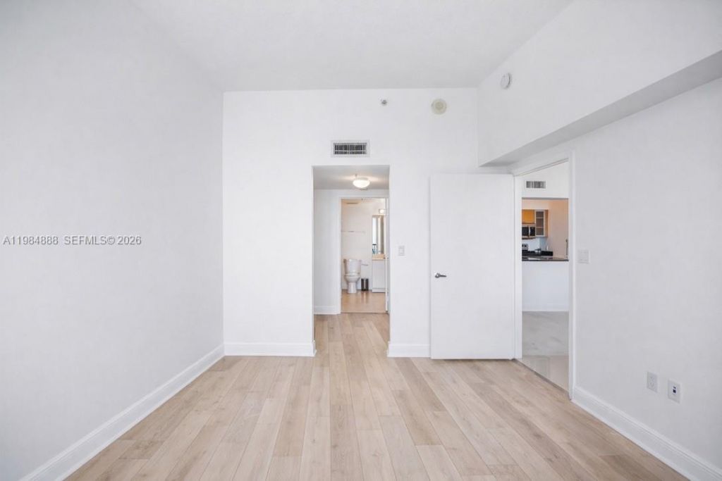 1750 N Bayshore Dr , Unit 3811, Miami, FL 33132 Photo