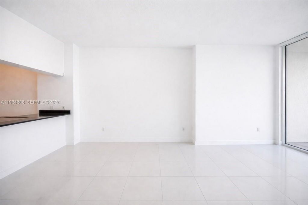 1750 N Bayshore Dr , Unit 3811, Miami, FL 33132 Photo