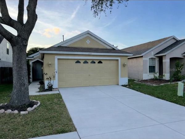 6039 WHITE SAILS DRIVE , WESLEY CHAPEL, FL 33545