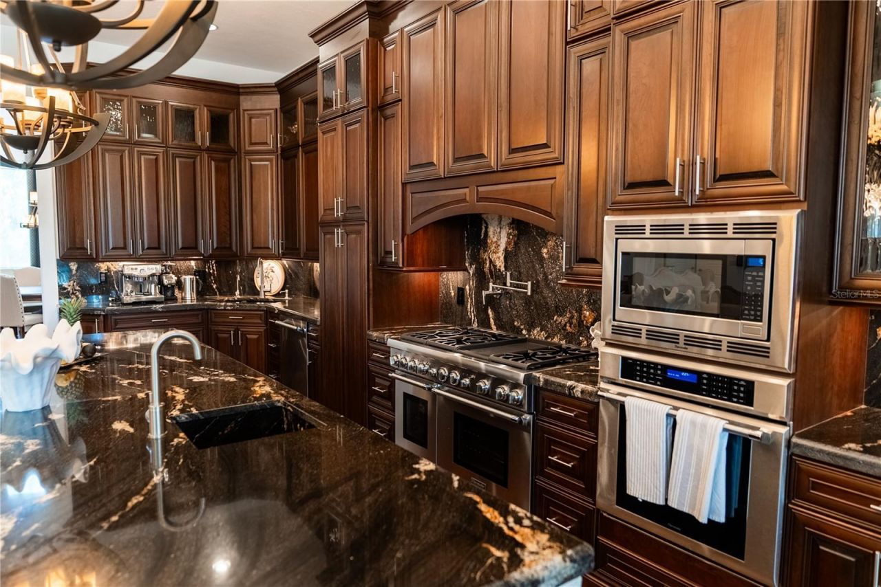 5890 Jamila , Venice, FL 34293 Photo