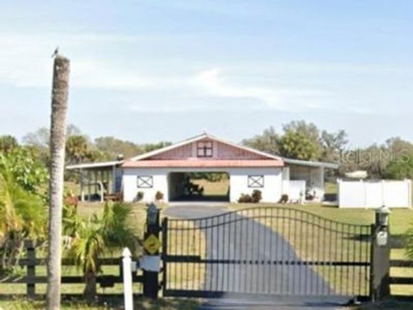 806 N JACKSON ROAD, VENICE, FL 34292