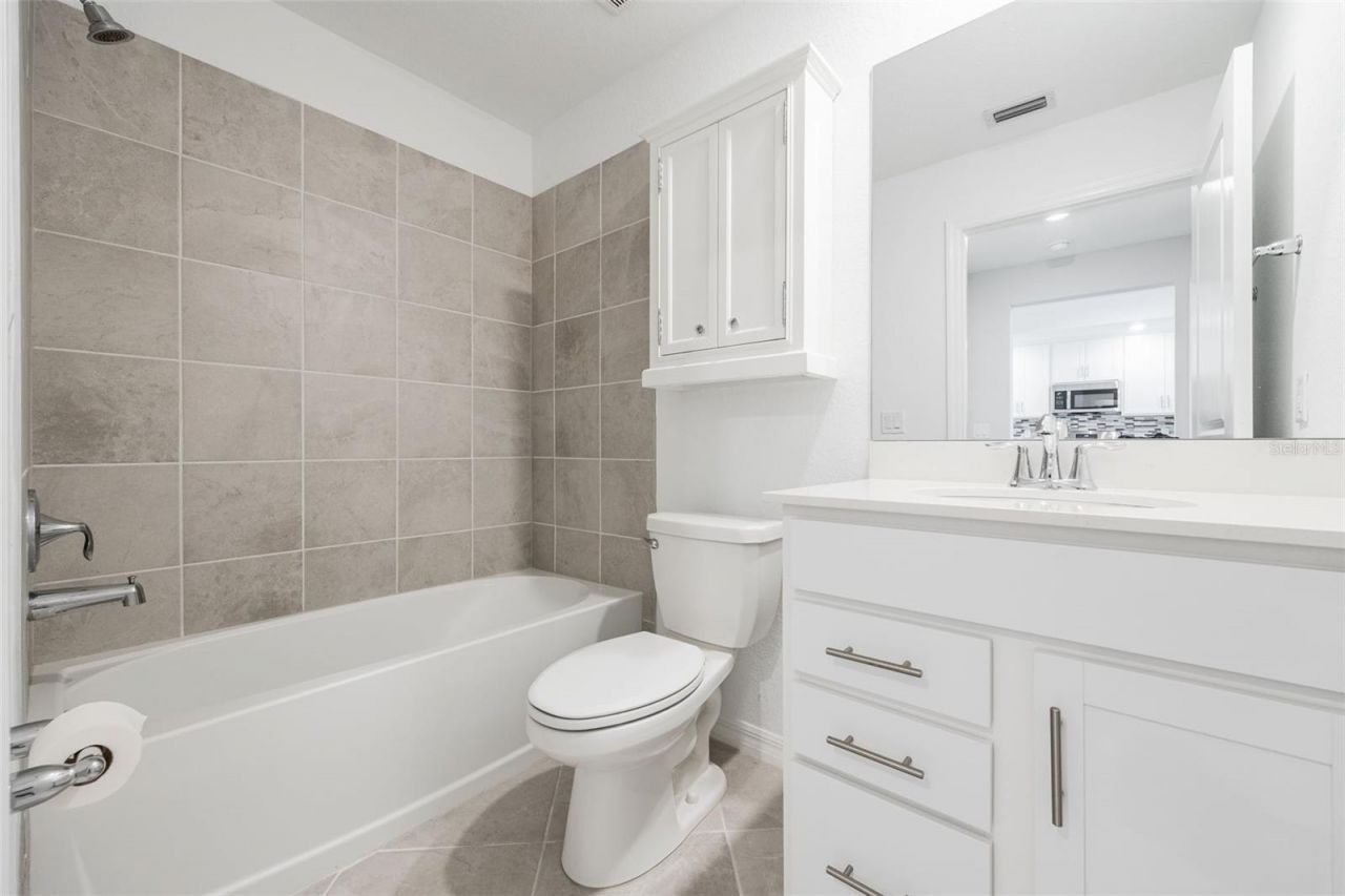 14257 Heritage Landing Boulevard, Unit 1115, Punta Gorda, FL 33955 Photo