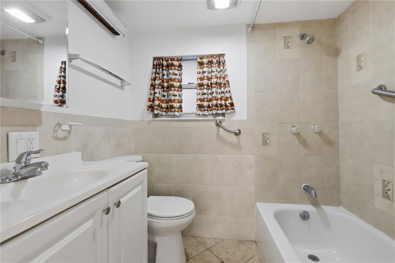 1120 E Minnesota Avenue , Deland, FL 32724 Photo