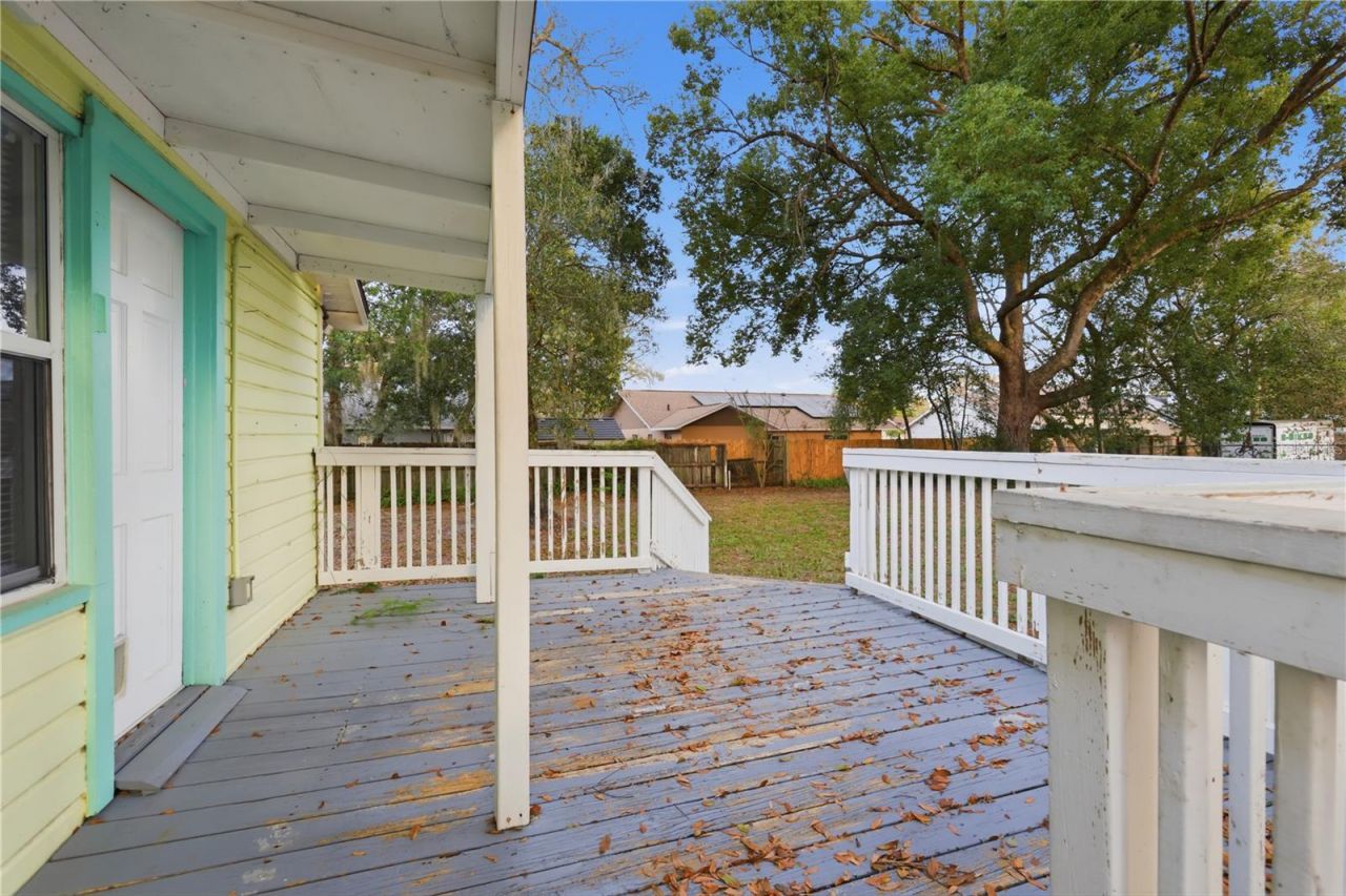 1120 E Minnesota Avenue , Deland, FL 32724 Photo