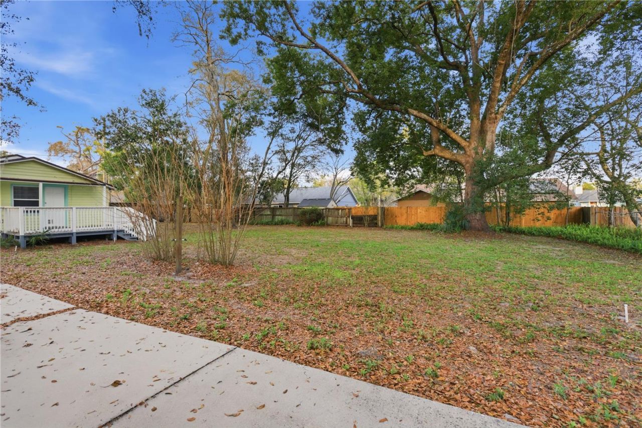 1120 E Minnesota Avenue , Deland, FL 32724 Photo